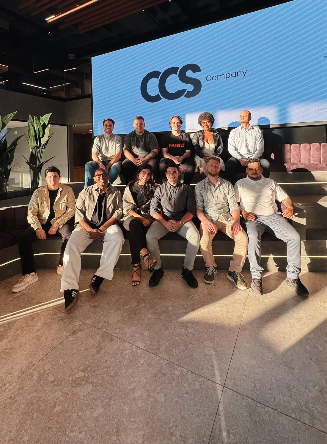 A equipe da CCS Company.